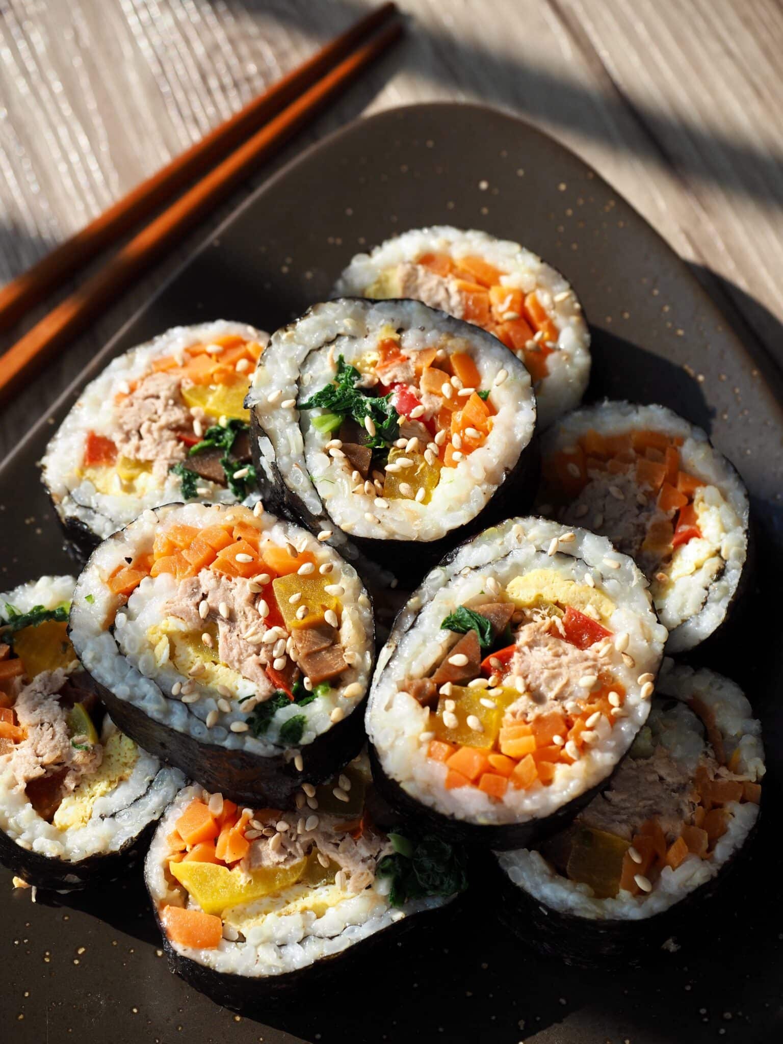 Korean traditional food tuna kimbap
