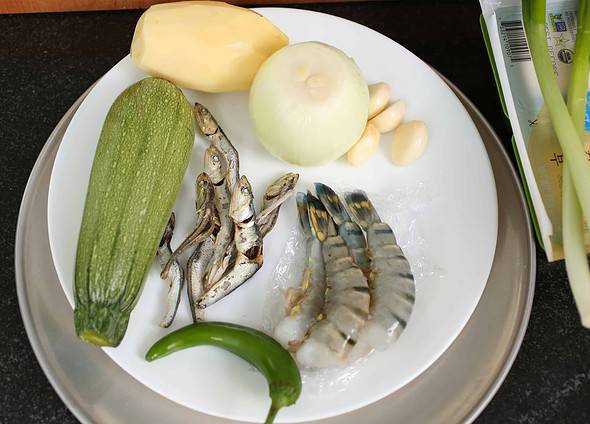 doenjang jjigae (soybean paste stew) ingredients